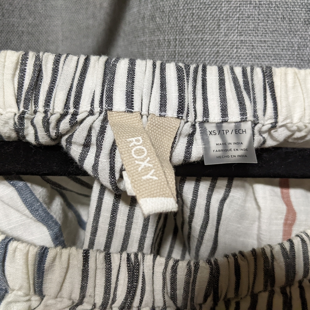 NWOT Roxy Top - Picture 2 of 3